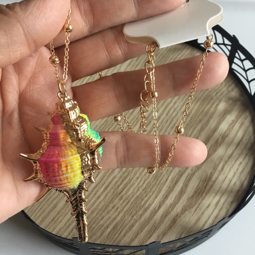 Cowrie Conch Seashell Nautical Gold Plated Pendant with Necklace